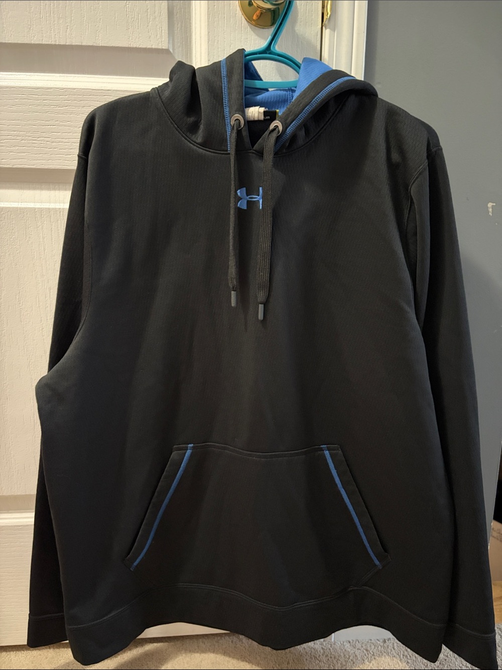 Under Armour Men’s Black Hoodie with Blue Trim